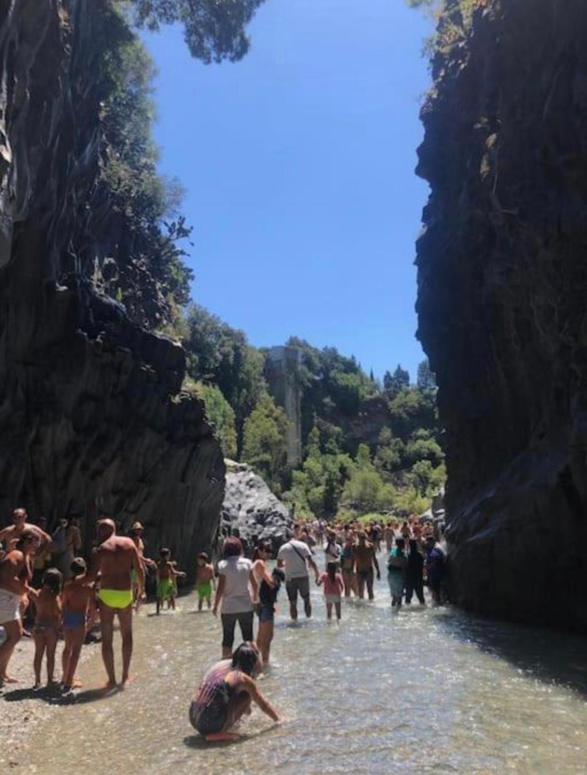 Cottage Gole Alcantara Pafumi Graniti Экстерьер фото